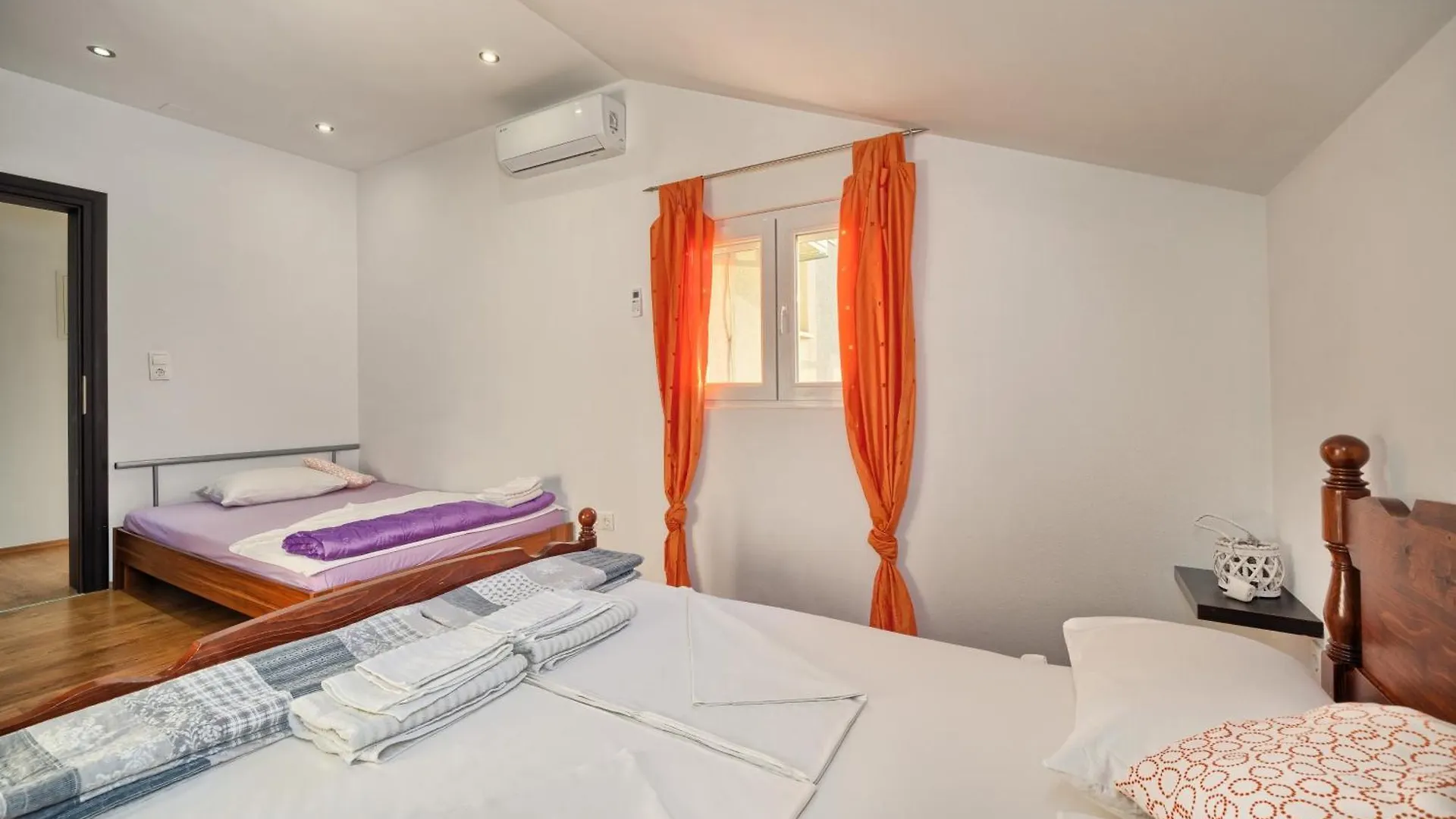 Family Friendly House With A Swimming Pool Kastel Stari, Kastela - 22138 Villa