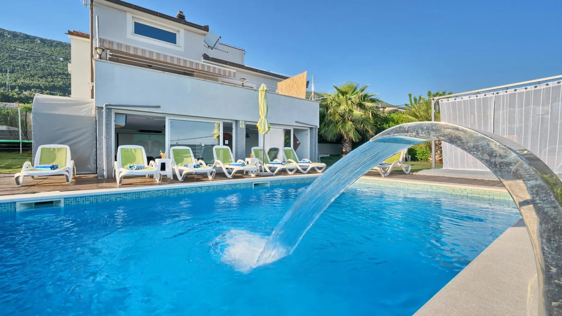 Family Friendly House With A Swimming Pool Kastel Stari, Kastela - 22138 Villa 0*,  Croatia